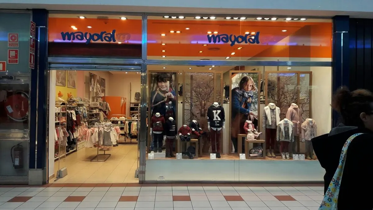 Mayoral - Tienda de Ropa Infantil y para Bebés