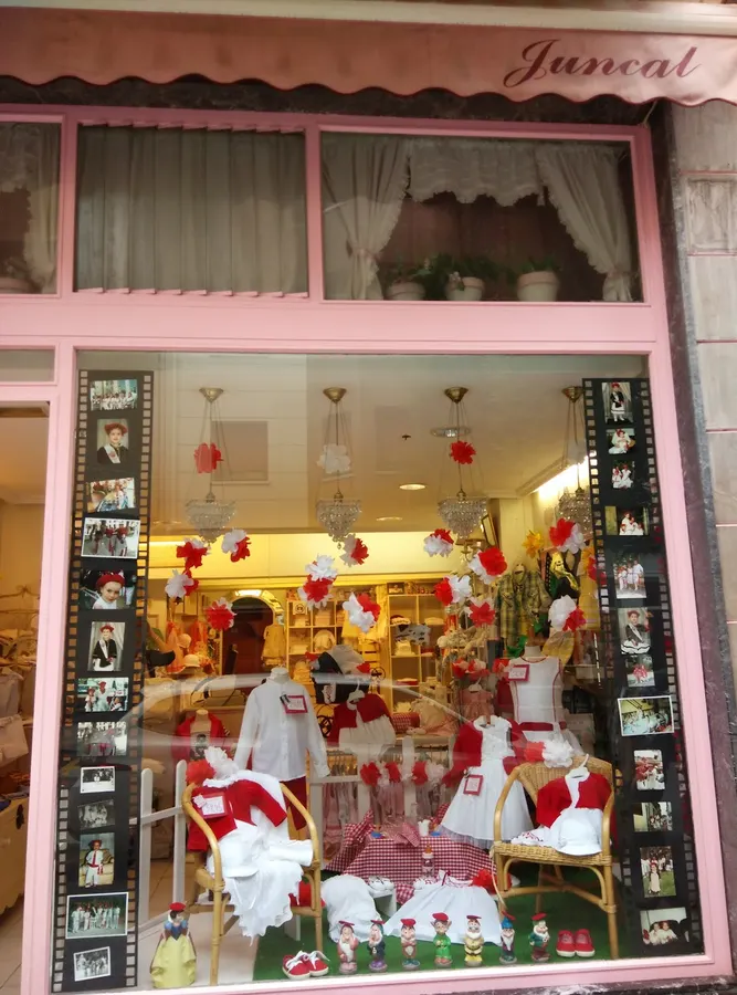 Juncal Ropa de Niños - Irún