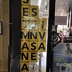 AF1QipPyDlIoxhRJj1Ld6mS5fylKbHGFXR FVFaVzInew1500 h1500 k no